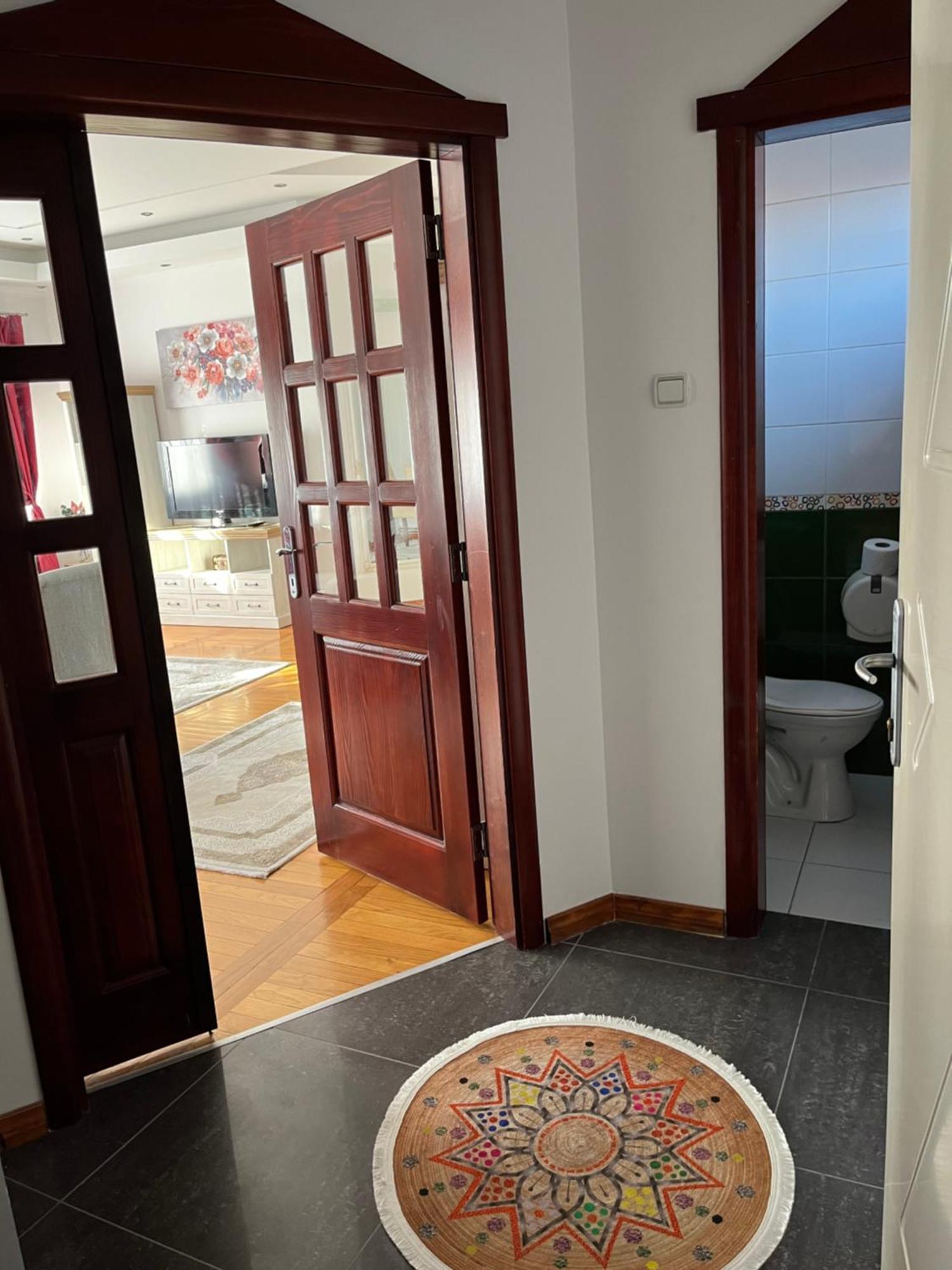 Airport Sky Apartments Lux II Belgrado Esterno foto